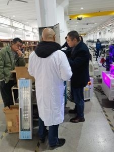 Хорошая цена. Ультрафиолетовые лечебные системы 385nm 380nm 25000MW/Cm2 Ультрафиолетовые лечебные лампы онлайн